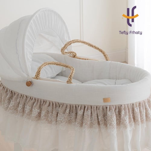 سلة موسى دانتيل مع حامل هزاز خشبي