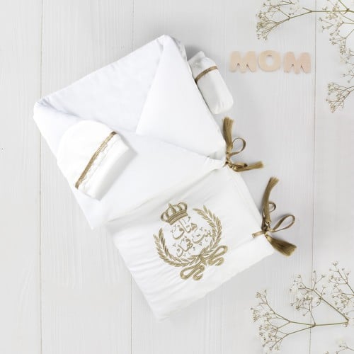 مدس استقبال مطرز بالاسم