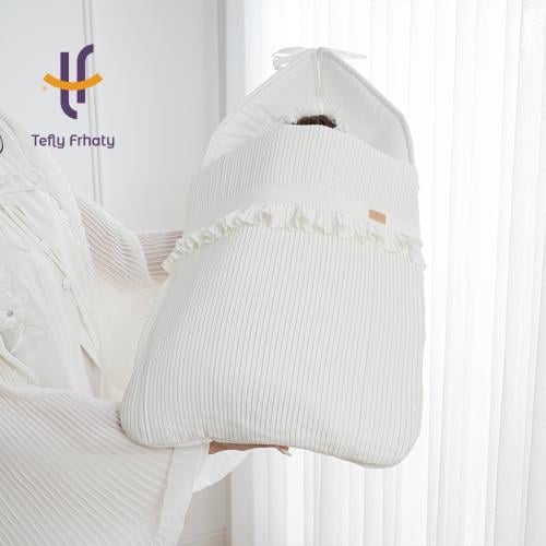 مدس Floral Aura - أوف وايت