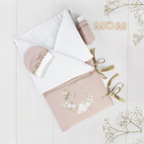 مدس استقبال مطرز بالاسم