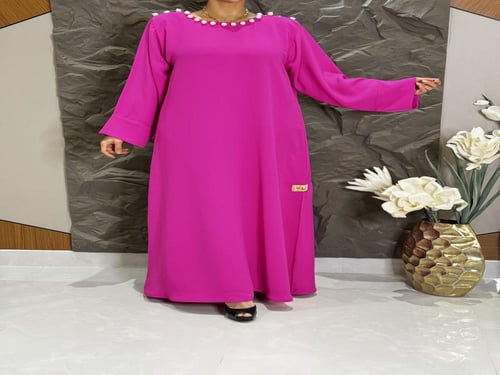 ثوب ناعم من كريب حرير كوري مع شك يدوي بالولو بلون...