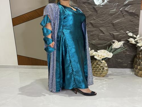 قطعتين من أفخم الموديلات بألوان خيال من الحرير الك...