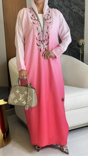 عبايه من اللنن الايطالي الطبيعي بلون انثوي امبريه...