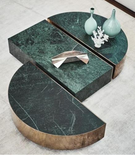 طاولة قهوة رخامية بمزيج بين العصرية و الجمال