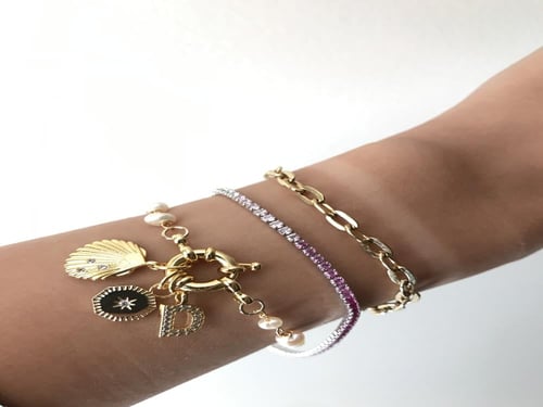 اسوره لولو مع تعليقات مختلفه