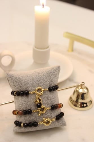 اساور باحجار مختلفه