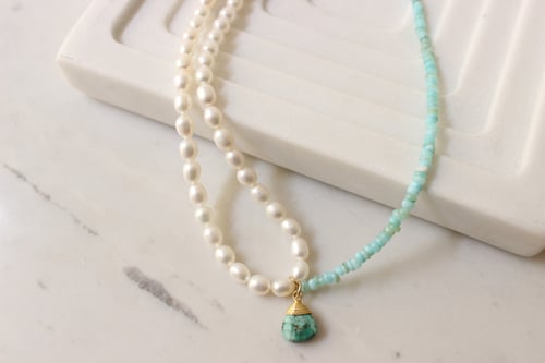 سلسلة نص لولو ونص خرز سماوي وحجر تركواز