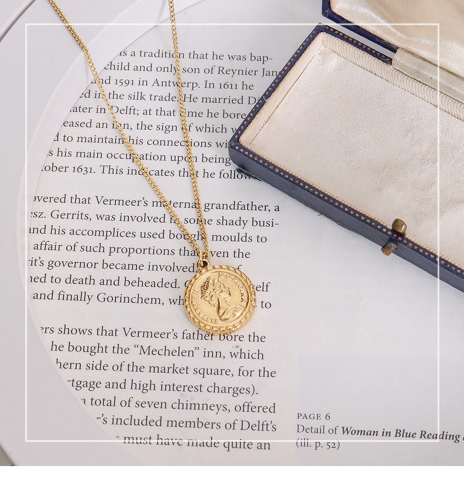 سلسلة كوين ذهبيه