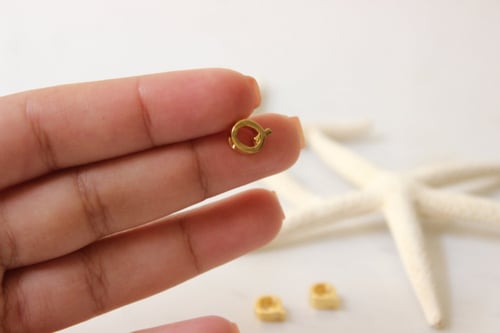 6x7mm " Q " 24k Shiny Gold Letters, Letter Charms,...