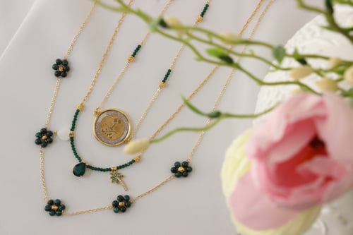 سلسلة ورد اخضر