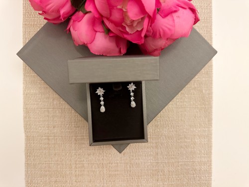 حلق فضه عيار 925 مرصع باحجار الزيركون تصميم الماسI