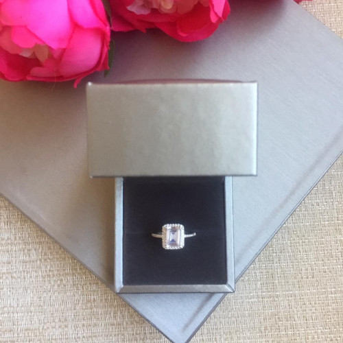 خاتم مرصع باحجار الزيركون تصميم الماس