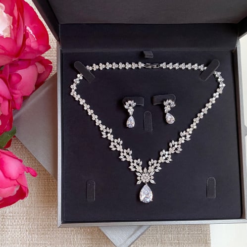 نصف طقم زيركون