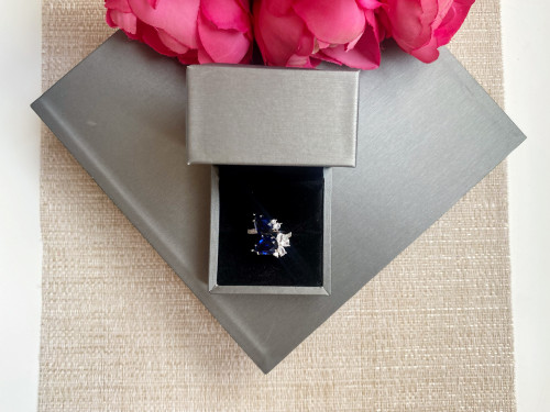 خاتم فري سايز مرصع باحجار الزيركون تصميم الماس