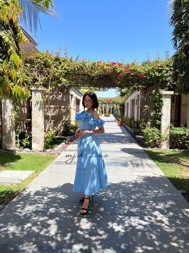 فستان ورود سماوي اوف شولدر ميدي