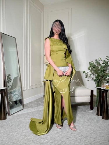 فستان ناديه