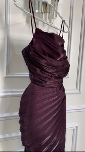 فستان ملكه خمري