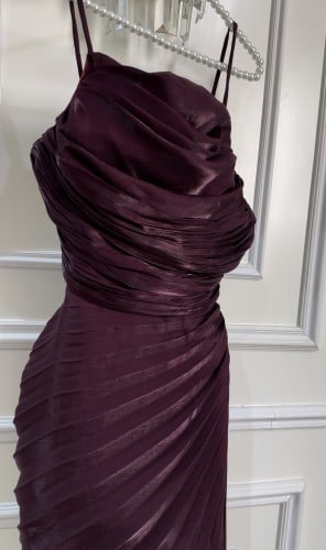 فستان ملكه خمري