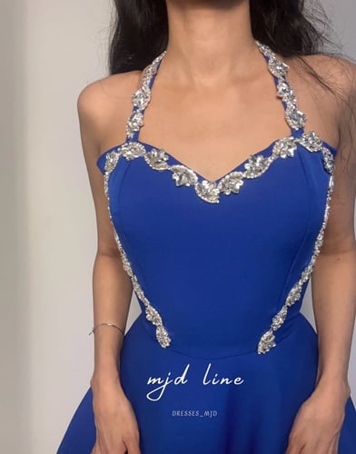 فستان لميس نيلي