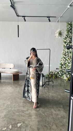 جلابيه قطعتين بشت تطريز