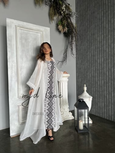 جلابية غادة ، قطعتين ابيض تطريز اسود