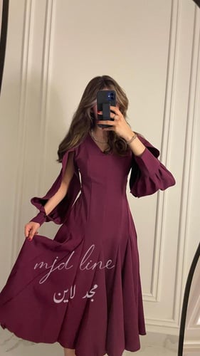 فستان مشاعر / بـ كسرات انيقة من الامام و الخلف