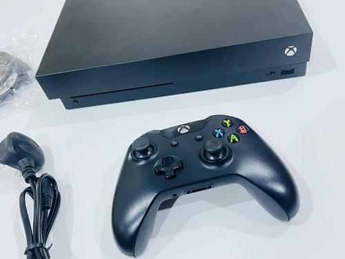 اكس بوكس ون اكس - Microsoft Xbox One X