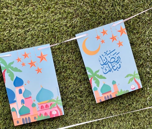 حبل زينة مكون من 12 شرائح