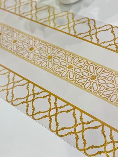 مفرش ذهبي 100*35 cm