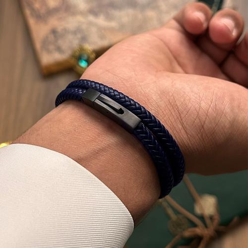 سوار رجالي لون كحلي جلد - بتصميم عصري وانيق