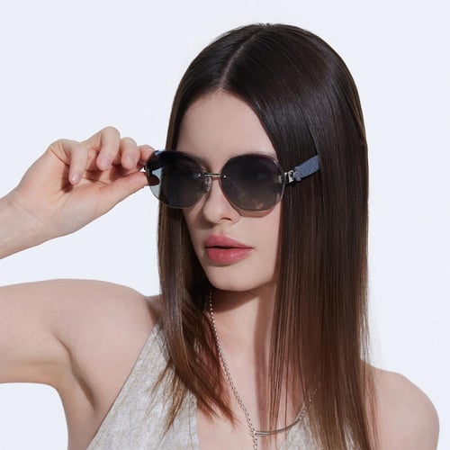 نظارات شمسية نسائية تصميم انيق - لون رمادي