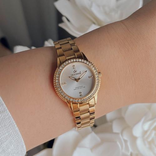 ساعة نسائية بفصوص زركون استيل بلون ذهبي