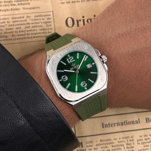 ساعة ديفوشي رجالية اخضر بإطار استيل وحزام مطاط ناع...