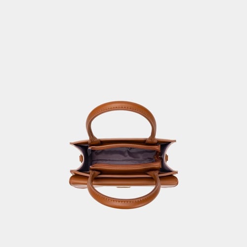 شنطة يد نسائية جلد بني من BAGCO – تصميم متفرد