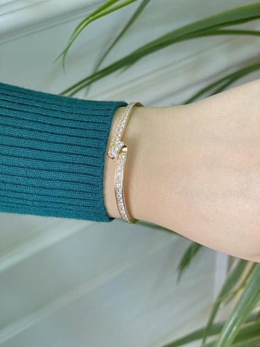 طقم ساعة نسائية ديفوشي استيل بلون فضي و ذهبي