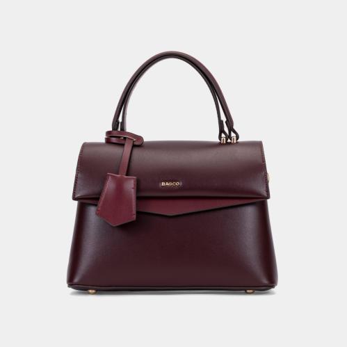 شنطة يد نسائية ومحفظة جلد عودي من BAGCO – تصميم عص...