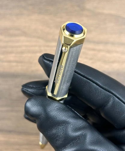 طقم هدية رجالي ديفوشي بتصميم انيق