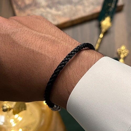 طقم نيلوفر الرجالي – ساعة ربل وسوار أنيق بتغليف فا...