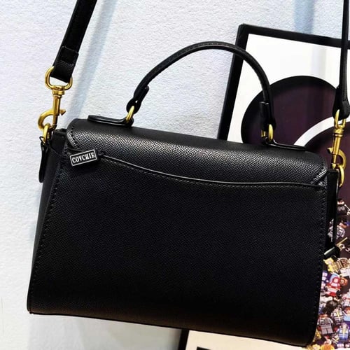 شنطة نسائية جلد كروس بودي ماركة covchie - لون بني...