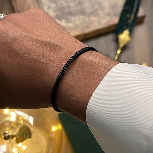 سوار رجالي لون اسود - بتصميم عصري وانيق