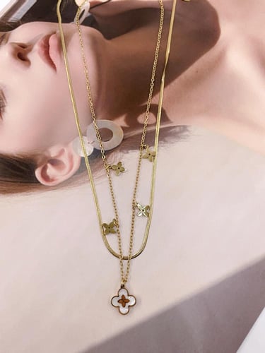 سلسلة نسائية ناعمة بلون ذهبي – تصميم عصري وأنيق