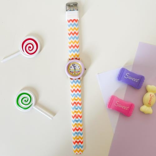 ساعة أطفال أنيقة وعملية – تصميم ممتع وألوان مبهجه