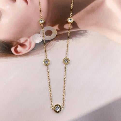 سلسلة نسائية ناعمة بلون ذهبي – تصميم عصري وأنيق