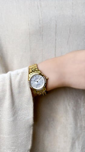 ساعة نسائية ديفوشي استيل بلون ذهبي