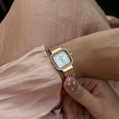 ساعة نسائية ديفوشي شبكي بلون روز قولد