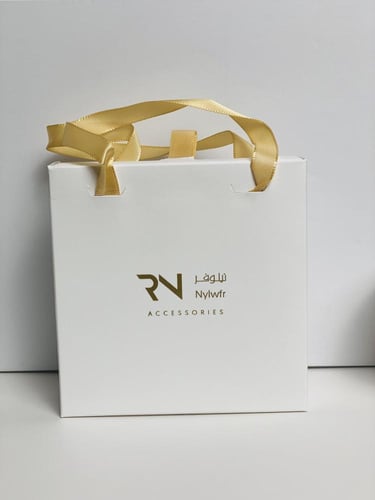 إسوارة نسائية ذهبية بفصوص زركون لامعة – تصميم عصري...