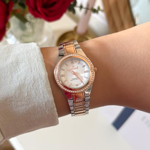 ساعة ديفوشي نسائية استيل روز قولد وفضي