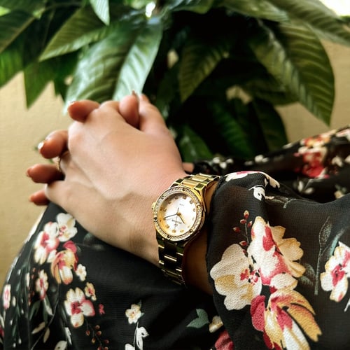 ساعة نسائية ديفوشي استيل بلون ذهبي