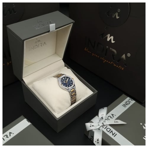 ساعة نسائية انديرا استيل بلون فضي و ذهبي