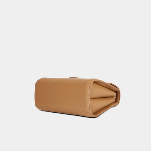 شنطة يد نسائية مع محفظة جلد بيج غامق (MUD)– تصميم...